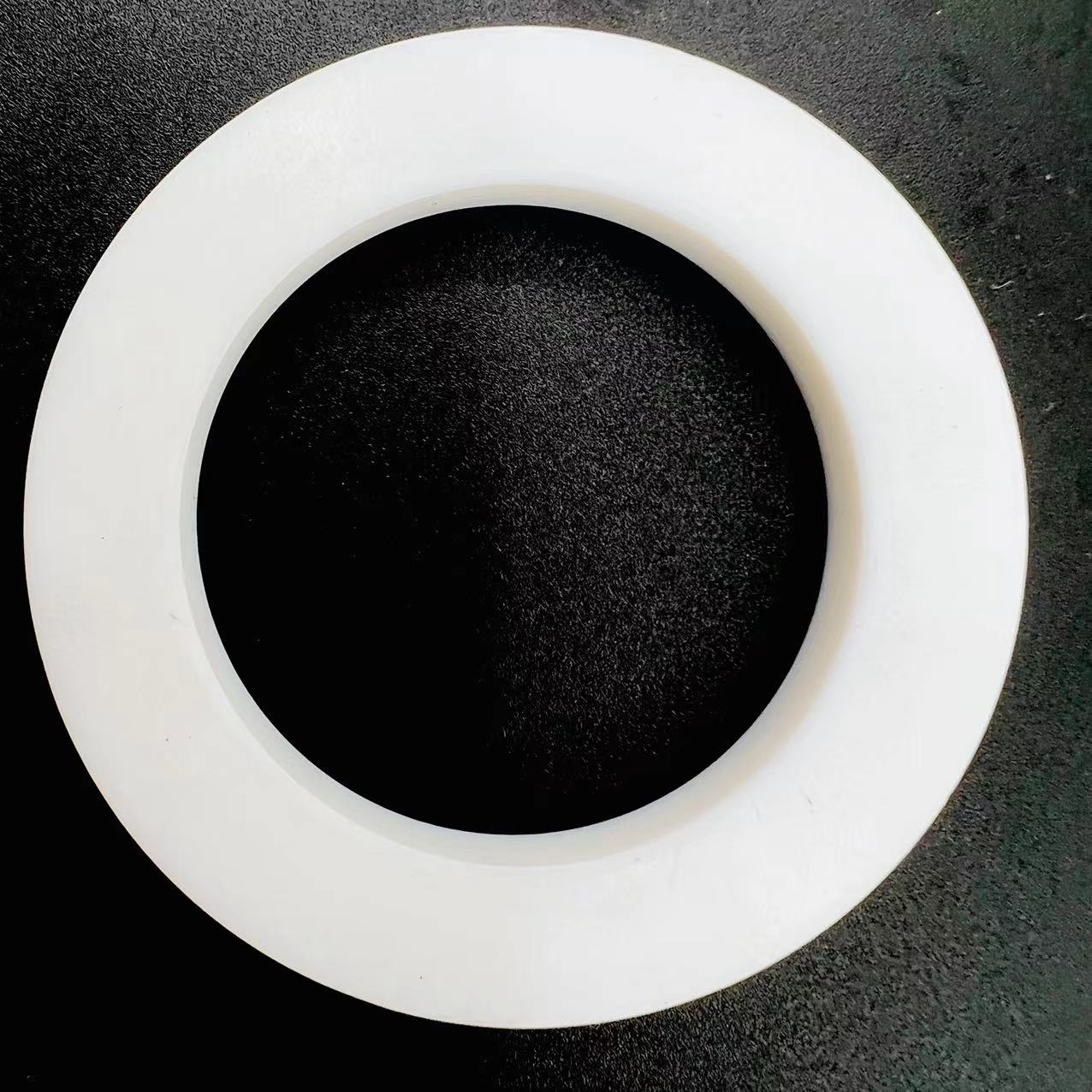 PTFE الموسع